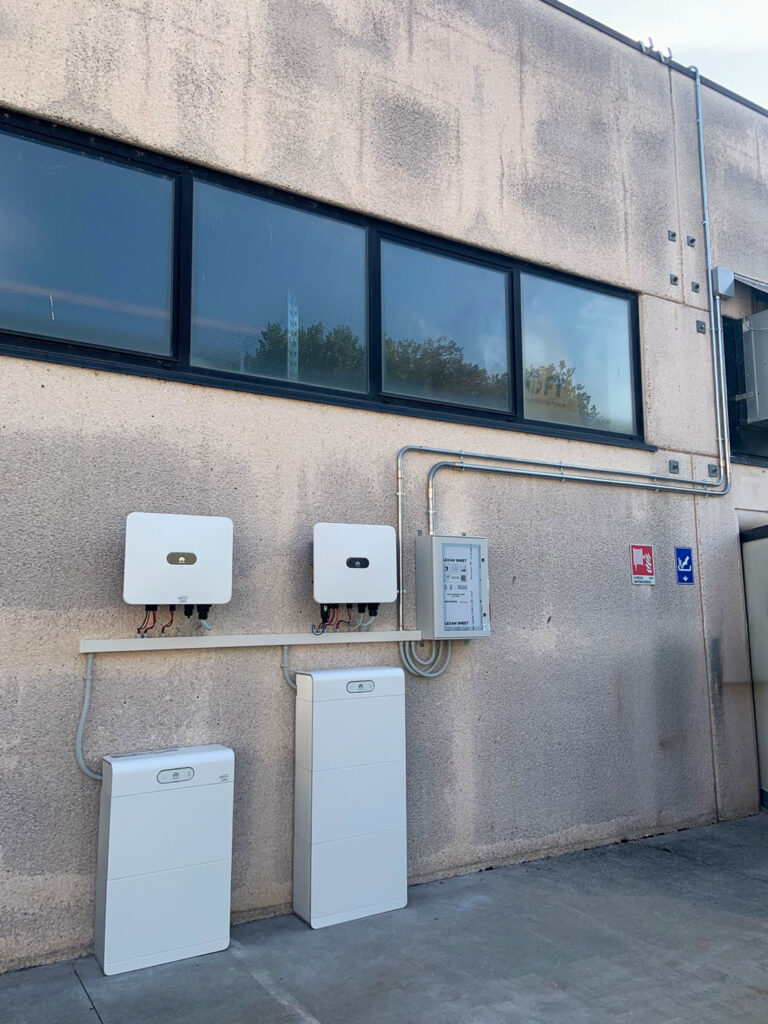 Fotovoltaico industriale con accumulo e wallbox